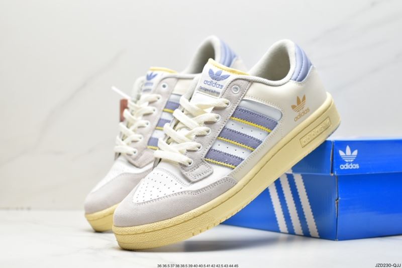 Adidas Sneakers